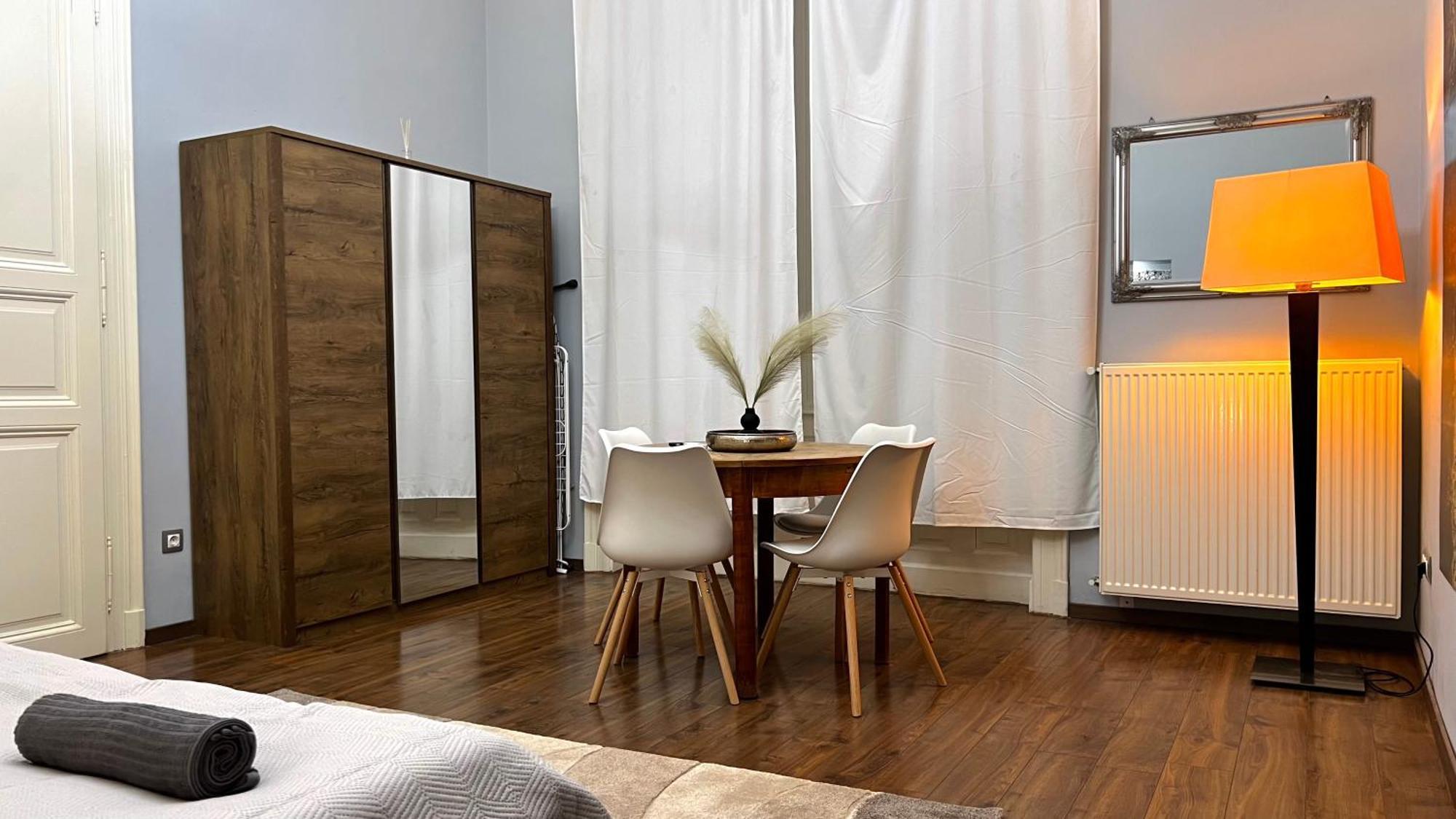 V6 Apartment By Small Home Budapest Exteriör bild